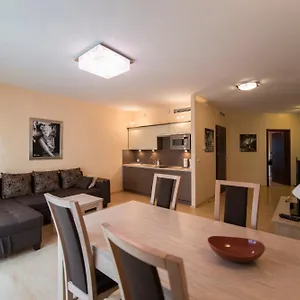  Apartment Just